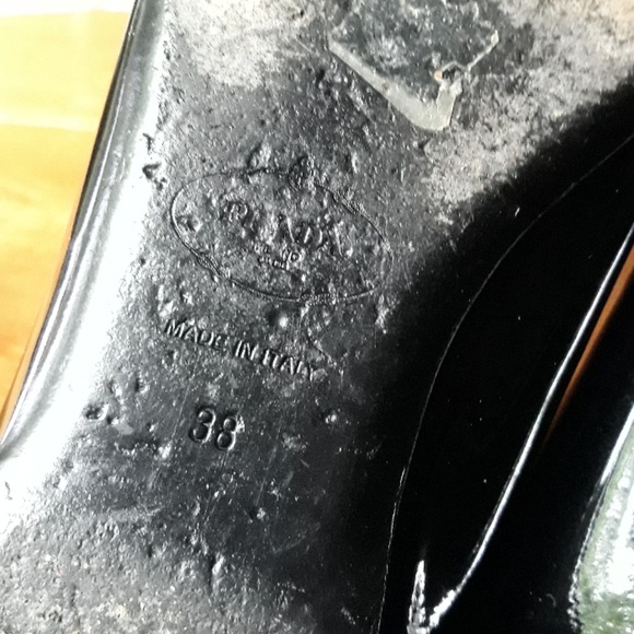 Prada Open Toe Flat Patent Size 8 - Picture 5 of 8